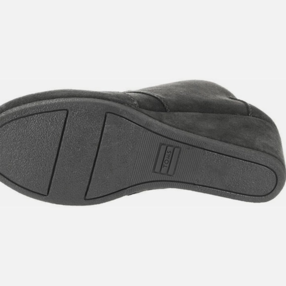 NWOB TOMS Desert Wedge Castlerock Grey Suede Boots Ankle Boots • size 6.5 - Picture 3 of 3